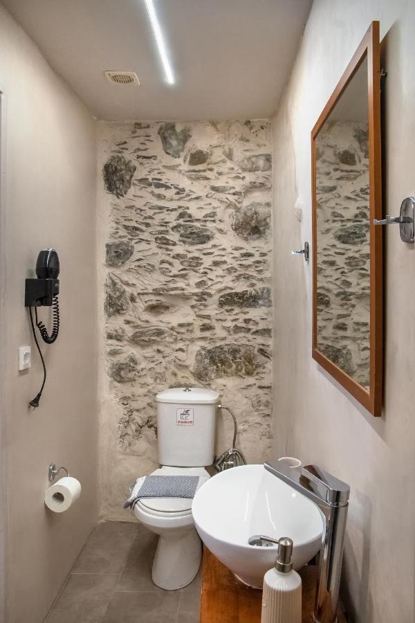 Feneri 3 -Cozy Rustic Apt 20' From Elafonisi Beach Perivolia  エクステリア 写真